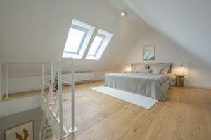 Ohne Makler: Lichtdurchflutete Maisonette- Endetage mit Galerieebene und Loggia – Die vollständige Adresse der Immobilie erhältst du vom Anbieter., 22335 Fuhlsbüttel, Hamburg – Vorschaubild 7