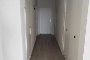 Geräumige Wohnung mit Balkon über den Dächern von Homberg! – Friedrich-Ebert-Straße 15, 47198 Duisburg – Vorschaubild 2