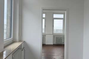 Wohnjuwel am Kesselbrink - modernisierte 3-Zimmerwohnung mit hochwertiger Einbauküche – Turnerstraße 1a, 33602 Mitte, Bielefeld – Vorschaubild 3