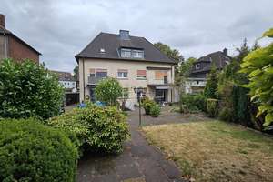 Viel Platz für den Alltag in diesem sanierungsbedürftigen Haus in Oberhausen – 46119 Heide, Oberhausen – Vorschaubild 19