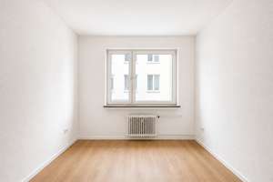 3- Zimmer Wohnung mit Zugang zur Dachterrasse – Gemarker Ufer  21, 42275 Barmen, Wuppertal – Vorschaubild 2