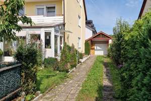 Charmante DHH mit Wintergarten und Balkon, 164 m² WFL, lassen viel Spielraum für eigene Wünsche, VB! – Die vollständige Adresse der Immobilie erhältst du vom Anbieter., 82278 Althegnenberg – Vorschaubild 1