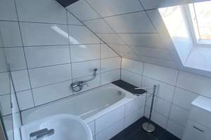 Renovierte 1 Zimmer Dachgeschoss Wohnung an ältere Dame ab 55 zu vermieten.  – Die vollständige Adresse der Immobilie erhältst du vom Anbieter., 44319 Wickede, Dortmund – Vorschaubild 9