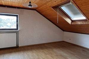 Freistehehendes Einfamilienhaus mit ELW und 2 Garagen in schöner Lage – Weiherstraße 19, 66292 Riegelsberg – Vorschaubild 20