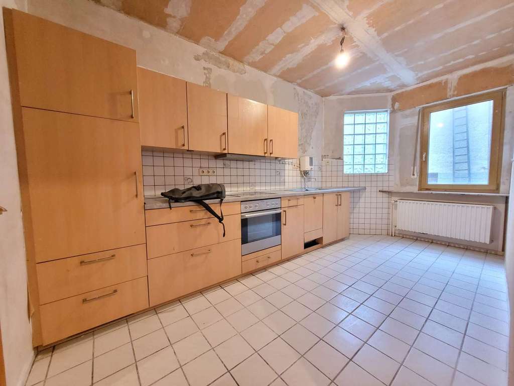 Immobilie in Lahnstein - Historisches Mehrfamilienhaus mit moderner Technik und klarem Entwicklungspotenzial - Bild 4