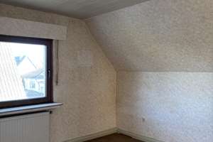 modernisierungsbedürftiges Einfamilienhaus mit Garage, Carport und großem Garten. – Pantaleonstraße 10, 50374 Erftstadt – Vorschaubild 18