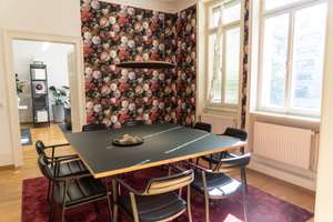 Ein ganzes Stockwerk im Kulturdenkmal:6 Zimmer, 150m²,  über 3m Deckenhöhe, Stellplatz, Ofen, Balkon – 70180 Lehen, Stuttgart – Vorschaubild 3