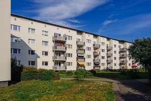 Stadtnah Wohnen mit Balkon // 3.OG rechts – Tulpenweg 20, 38446 Hellwinkel, Wolfsburg – Vorschaubild 5