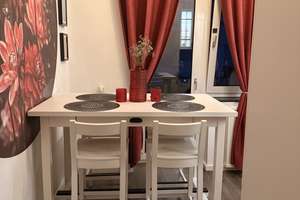 Schöne 2-Zimmer-Altbauwohnung in Düsseldorf-Bilk – zentral & mit Charme – Die vollständige Adresse der Immobilie erhältst du vom Anbieter., 40225 Bilk, Düsseldorf – Vorschaubild 3