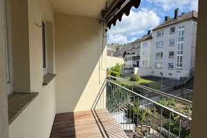 schöne 3-Zimmer-Wohnung mit Balkon und EBK in Wuppertal zu vermieten – Ehrenstraße 16, 42287 Barmen, Wuppertal – Vorschaubild 5