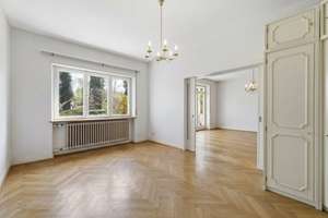 Imposante Stadtvilla im Dornröschenschlaf – Die vollständige Adresse der Immobilie erhältst du vom Anbieter., 89231 Neu-Ulm – Vorschaubild 29