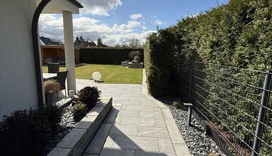 Bild von BIETERVERFAHREN ! Stilvolle Dopelhaushälfte m. Gewerbeeinheit