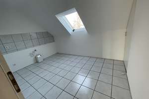 Idyllisch und ruhig: zwei Zimmer-Wohnung nahe des Rheins in Himmelgeist.  – Maikammer 24, 40589 Himmelgeist, Düsseldorf – Vorschaubild 8