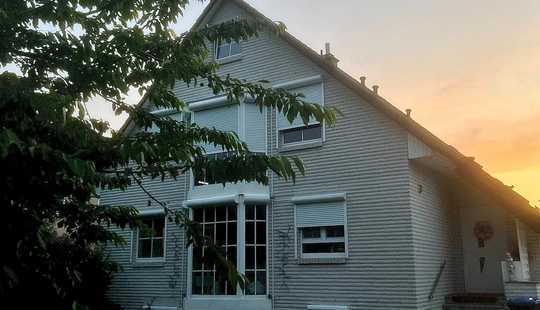 Bild von charmantes Einfamilienhaus mit Wellness-Oase und Gärten in Hannover Waldheim