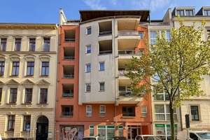 4,45 % Rendite I Betreutes Wohnen am Südplatz I 2-Raumwohnung I sonnige Loggia I Aufzug I Keller – Die vollständige Adresse der Immobilie erhältst du vom Anbieter., 4275 Südvorstadt, Leipzig – Vorschaubild 2