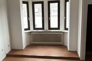 Helle 84-qm Altbau-DG-Wohnung; schöner Grundriss; zentrale Lage – Waldhausener Straße 223, 41061 Am Wasserturm, Mönchengladbach – Vorschaubild 3