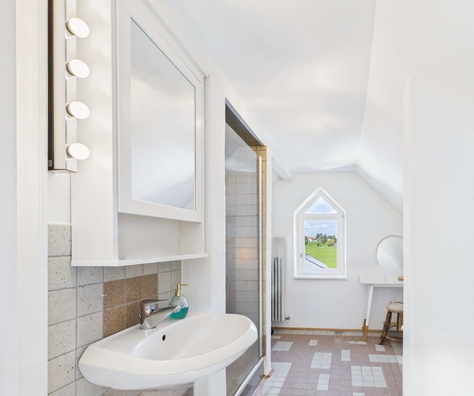 Immobilie in Utting am Ammersee - Haus im Haus in Utting – Großzügiges Wohnen mit Einliegerwohnung und Panorama - Bild 15