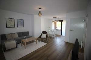 Erstbezug nach Sanierung - 2-Zimmer-Wohnung mit Südbalkon