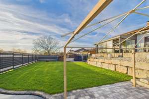 Einzigartiger Bungalow mit traumhaftem Garten und attraktiver Einliegerwohnung! (Variante) – Die vollständige Adresse der Immobilie erhältst du vom Anbieter., 75428 Illingen – Vorschaubild 28