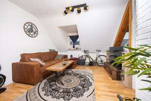 Attraktive 2-Zimmer Dachgeschosswohnung im Herzen Remscheids – Die vollständige Adresse der Immobilie erhältst du vom Anbieter., 42853 Stachelhausen, Remscheid – Vorschaubild 3