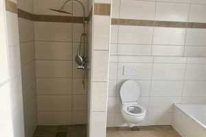 Preiswerte, neuwertige 5-Zimmer-Doppelhaushälfte mit gehobener Innenausstattung und EBK in Wolnzach – Pfaffenhofen an der Ilm (Kreis) – Vorschaubild 4