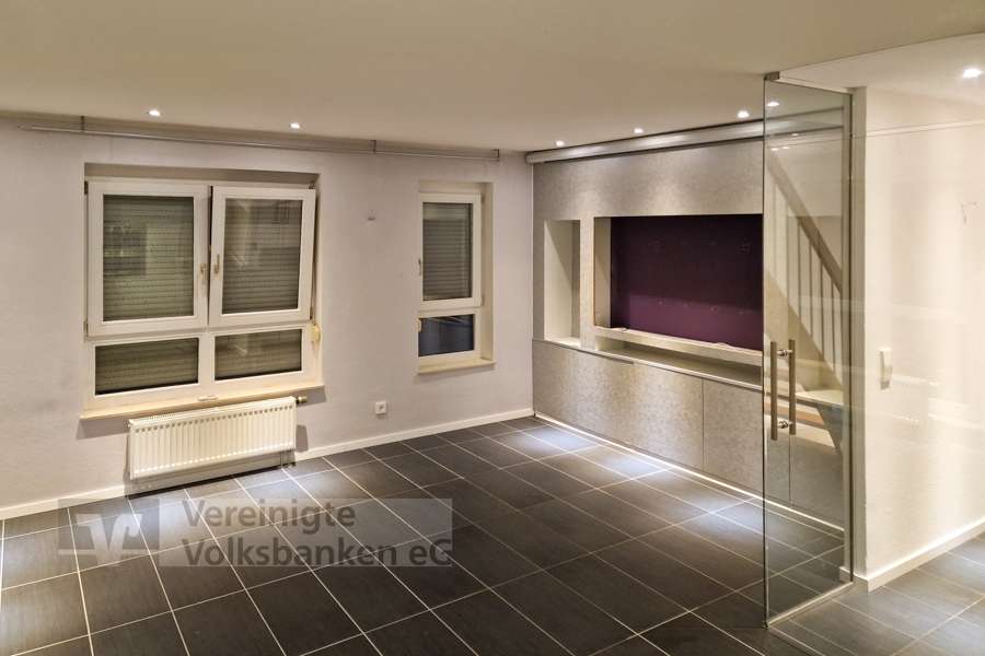 Immobilie in Wannweil - Geräumige 5/6 Zimmer-DG-Wohnung in Wannweil mit 2 Garagen! - Bild 9