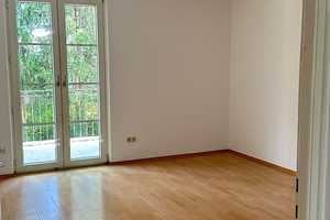 2,5-Zimmer-Wohnung mit Balkon am Mangfallplatz – Naupliastraße 55, 81547 München – Vorschaubild 2