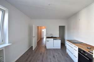 Mit EBK! Bezugsfreie 2-Zimmer-Wohnung  – Kruppstraße 95, 40227 Oberbilk, Düsseldorf – Vorschaubild 2