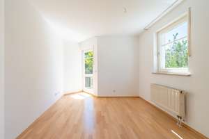 AIGNER - Viel Platz für die Familie: Doppelhaushälfte in begehrter Lage München-Obermenzing – Die vollständige Adresse der Immobilie erhältst du vom Anbieter., 81247 Obermenzing, München – Vorschaubild 4