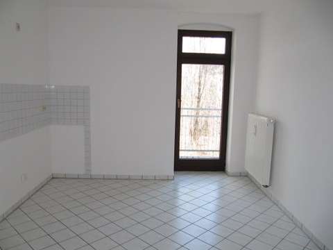 Sonniger Balkon !!!! Whg. mit Laminat + großer Küche!! Sonniger Balkon !!!! Whg. mit Laminat + großer Küche!!