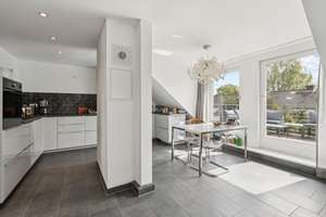 Großzügiges Einfamilienhaus mit charmantem Dachstudio zum Wohlfühlen – Die vollständige Adresse der Immobilie erhältst du vom Anbieter., 30625 Heideviertel, Hannover – Vorschaubild 13