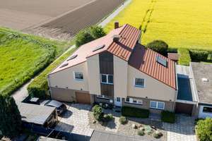 Großes Einfamilienhaus - mit Einliegerwohnung in ELSDORF! – Die vollständige Adresse der Immobilie erhältst du vom Anbieter., 50189 Elsdorf – Vorschaubild 1