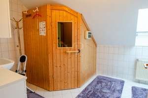 Gepflegtes Einfamilienhaus mit Kamin, Sauna & Garten in Suhl-Neundorf – Die vollständige Adresse der Immobilie erhältst du vom Anbieter., 98527 Neundorf, Suhl – Vorschaubild 35