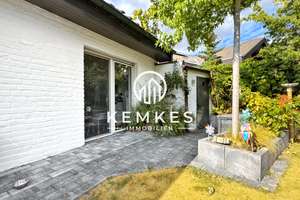 Modernisiertes Einfamilienhaus mit Pool, Kamin & großem Südost-Garten in Bedburg-Hau – 47551 Bedburg-Hau – Vorschaubild 16