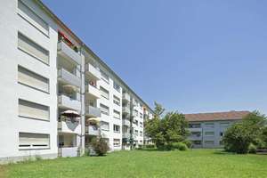 Geräumige 3-Zimmer-Wohnung in Bad-Cannstatt – Gasteiner Straße 40, 70372 Seelberg, Stuttgart – Vorschaubild 3