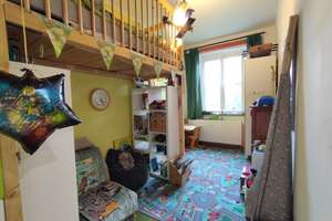 Vacant 3-room apartment with a bathroom featuring natural light, in a prime location near Boxi – Die vollständige Adresse der Immobilie erhältst du vom Anbieter., 10245 Friedrichshain, Berlin – Vorschaubild 4