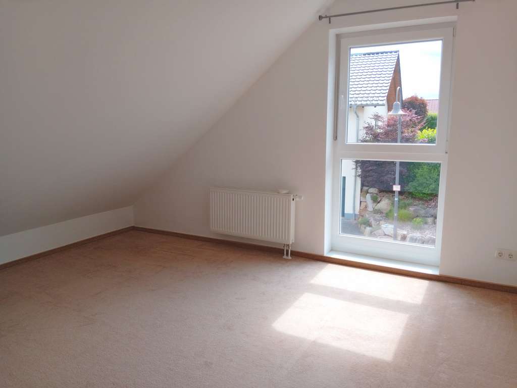 Immobilie in Erzenhausen - Erzenhausen - Attraktives, freistehendes Einfamilienhaus mit Carport und Photovoltaik - Bild 4