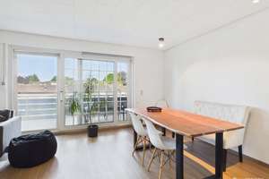 Exklusive Maisonettewohnung mit zwei Balkonen, Garage und zentraler Bestlage in Vluyn – Die vollständige Adresse der Immobilie erhältst du vom Anbieter., 47506 Neukirchen-Vluyn – Vorschaubild 4