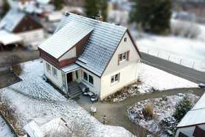 Charmantes Einfamilienhaus mit großzügigem Grundstück und zusätzlicher Landwirtschaftsfläche – Erzgebirgskreis – Vorschaubild 2