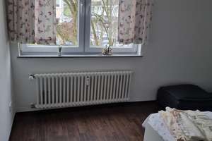 Schöne 4-Zimmer-Wohnung mit Balkon, Einbauküche & Teilmöblierung in Bonn-Duisdorf – Karl-Leisner-Straße 5, 53123 Duisdorf, Bonn – Vorschaubild 2