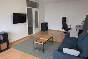 Helle, vollständig möblierte 2-Zimmer-Wohnung in ruhiger Lage von Düsseldorf-Lörick – Wevelinghover Straße 4, 40547 Lörick, Düsseldorf – Vorschaubild 2