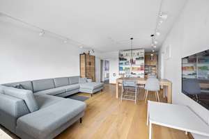 Über den Dächern des Generalsviertels: 4-Zimmer-Wohnung mit Aufzug und Loggia  – Die vollständige Adresse der Immobilie erhältst du vom Anbieter., 20253 Hoheluft-West, Hamburg – Vorschaubild 7