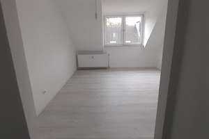 Charmante kleine Dachgeschosswohnung in ruhiger und zugleich zentrumsnaher Lage =VIDEO= – Kleiststraße 4, 45128 Südviertel, Essen – Vorschaubild 4
