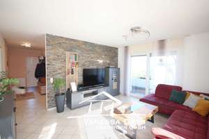 Moderne 3-Raum-ETW mit hellen ca. 82 m², Sonnenbalkon, Aufzug & grünem Weitblick