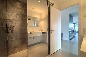 Kranhaus, hochwertig ausgestattete 2-Zimmer-Wohnung mit zwei Bädern und Balkonen sowie Stellplatz – Im Zollhafen 12, 50678 Altstadt/Süd, Köln – Vorschaubild 11