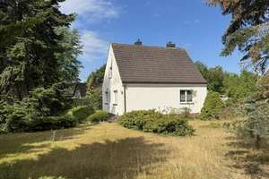 Oranienburg-Süd: Einfamilienhaus in ruhiger Lage – Die vollständige Adresse der Immobilie erhältst du vom Anbieter., 16515 Oranienburg – Vorschaubild 2