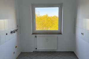 RESERVIERT - Neu renovierte 4-Zi. Wohnung mit Fahrstuhl und sonnigem Südbalkon - sofort frei! – Die vollständige Adresse der Immobilie erhältst du vom Anbieter., 30177 List, Hannover – Vorschaubild 9