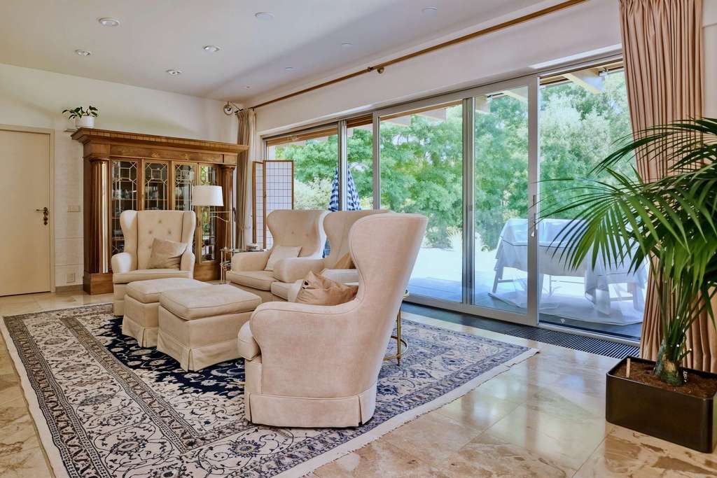 Immobilie in Jersbek - Hochwertiges Architektenhaus – Großzügiges Wohnen mit viel Privatsphäre - Bild 4