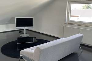 Chice Wohnung im  Dachgeschoss mit offenem Wohnkonzept – ideal für Singles und Paare! – Briegelweg xx, 64287 Darmstadt-Ost, Darmstadt – Vorschaubild 8