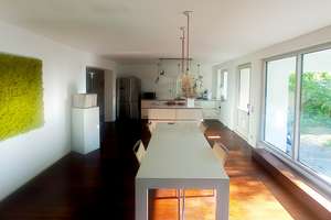 Seltene 107-qm-Souterain-Wohnung in Oberkassel, in allerbester Lage auf der Dominikaner Str. 